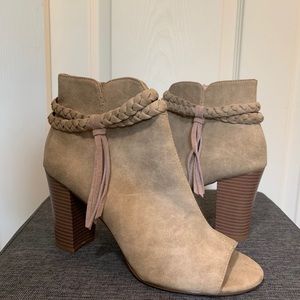 XOXO Peep Toe Booties Size 9